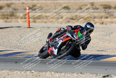 media/Jan-09-2022-SoCal Trackdays (Sun) [[2b1fec8404]]/Turn 11 (935am)/